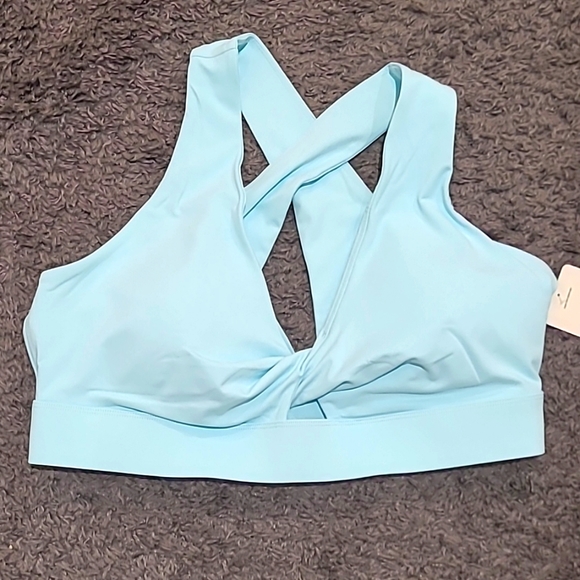 Oasis Twist Sports Bra - Picture 3 of 3